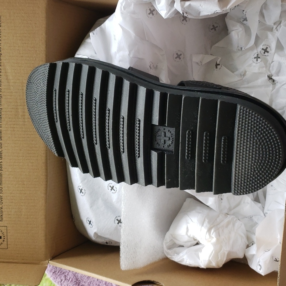 Dr Marten Voss II - Picture 3 of 5
